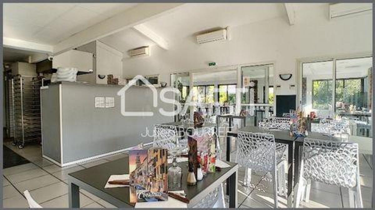 Picture of Office For Sale in Bordeaux, Aquitaine, France