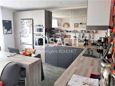Apartment For Sale in Bordeaux, France