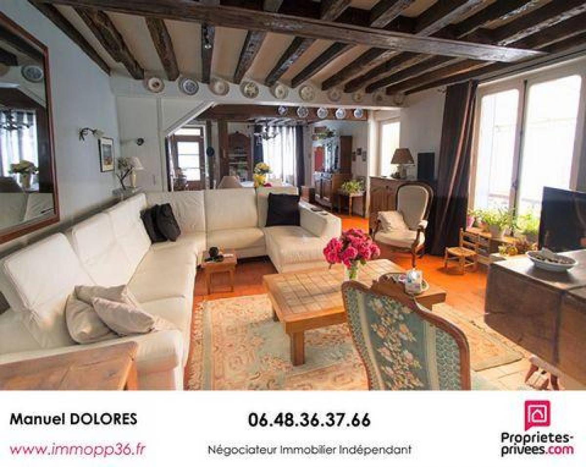 Picture of Home For Sale in Issoudun, Centre, France