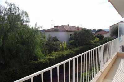 Apartment For Sale in Toulon, France
