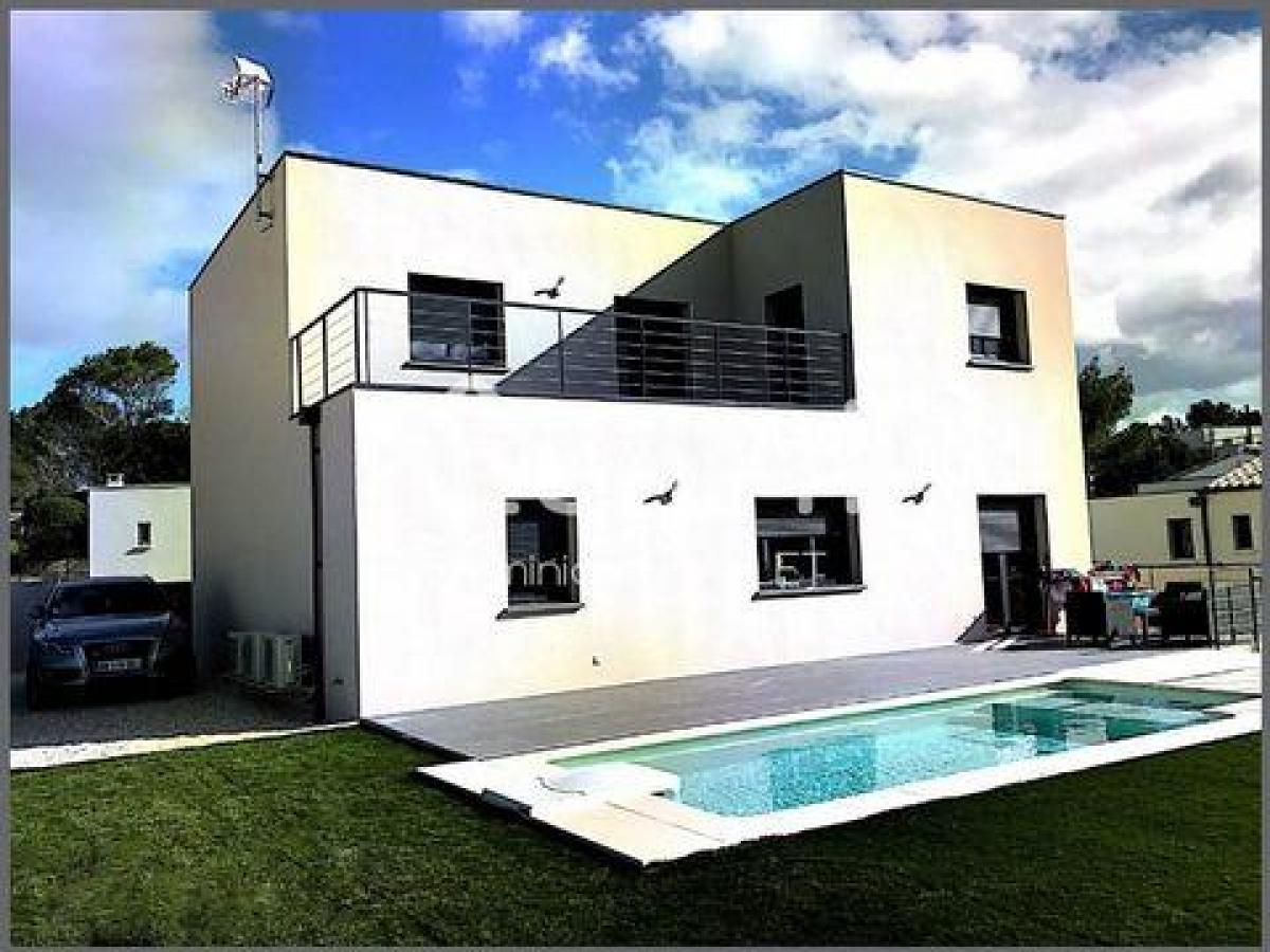 Picture of Home For Sale in Nimes, Languedoc Roussillon, France