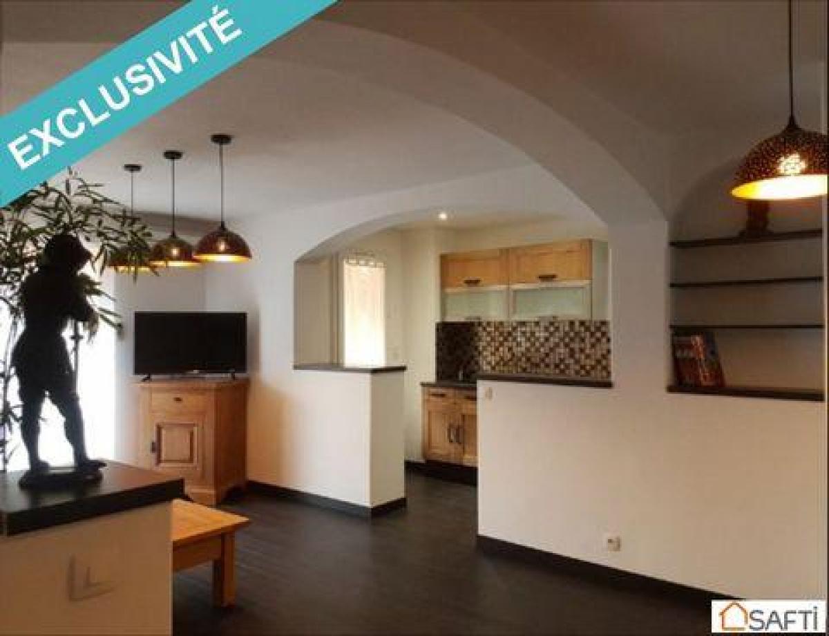 Picture of Apartment For Sale in Draguignan, Provence-Alpes-Cote d'Azur, France