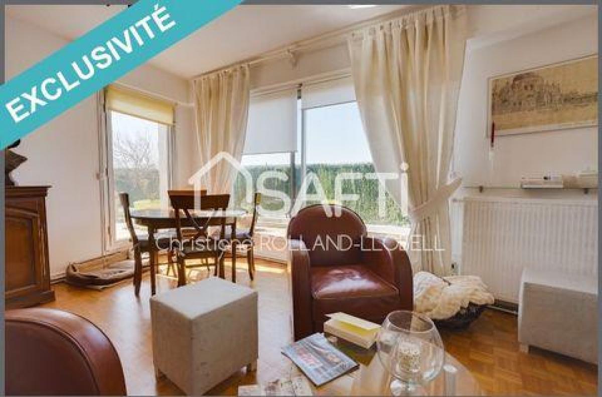 Picture of Apartment For Sale in Bordeaux, Aquitaine, France