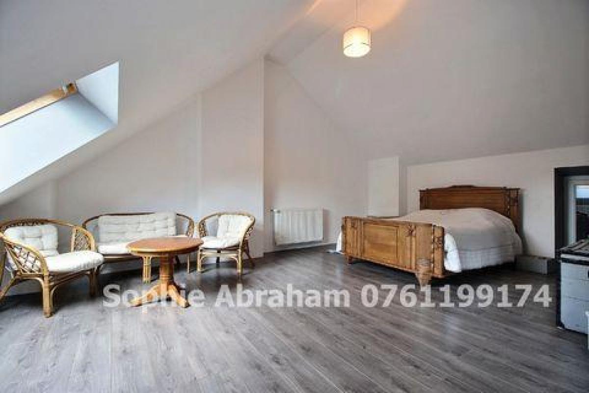 Picture of Home For Sale in Angerville, Centre, France