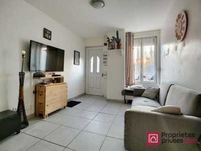 Home For Sale in Bury, France