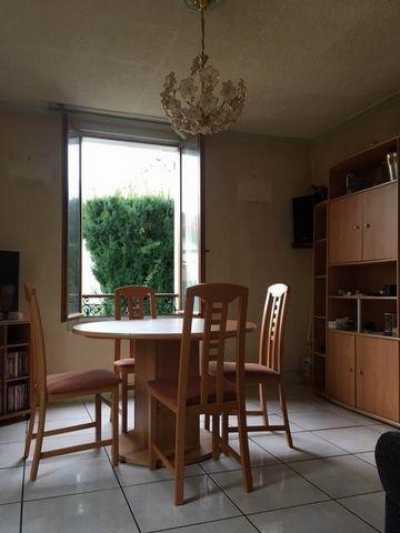 Home For Sale in Persan, France