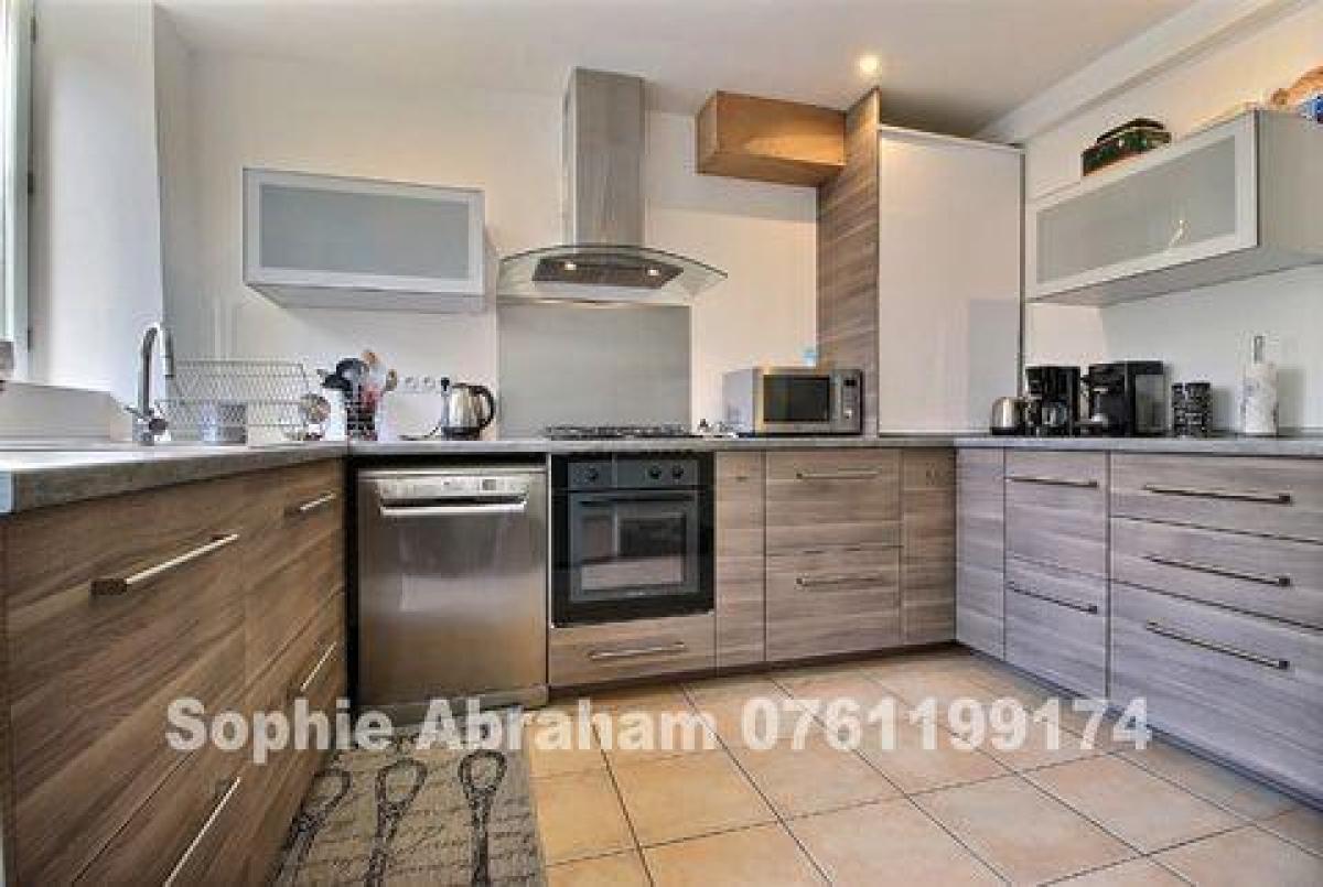 Picture of Home For Sale in Angerville, Centre, France