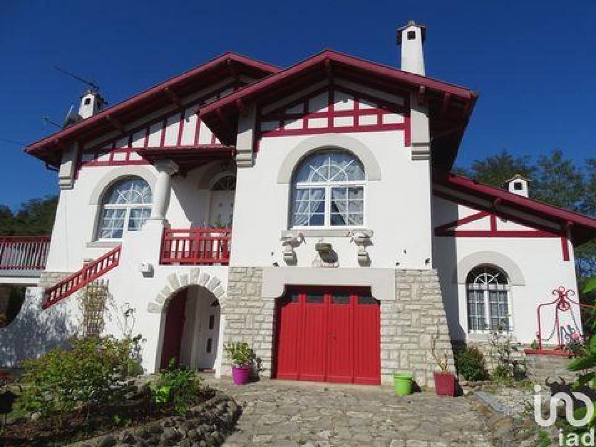 Picture of Home For Sale in Peyrehorade, Aquitaine, France