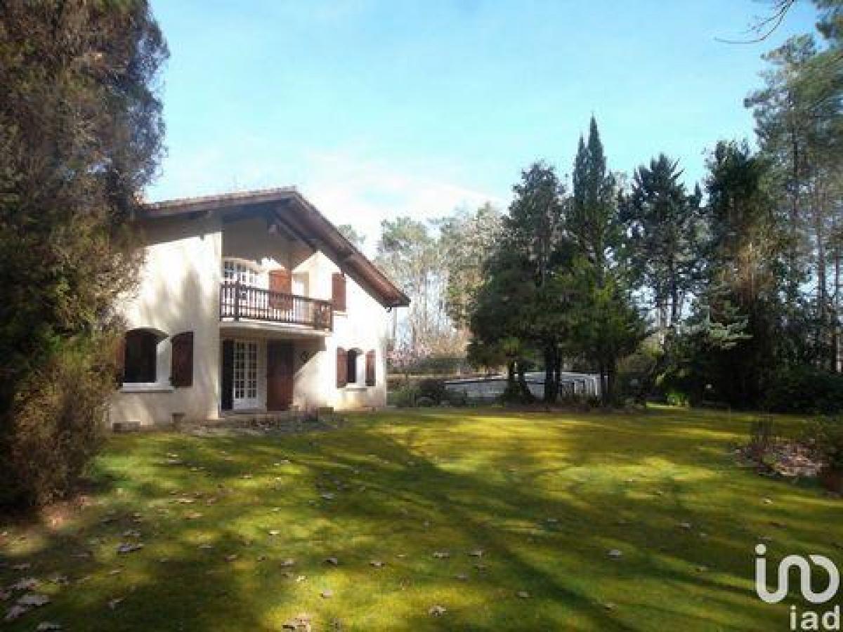 Picture of Home For Sale in Dax, Landes, France