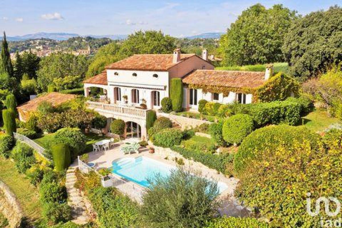 Picture of Home For Sale in Montauroux, Cote d'Azur, France