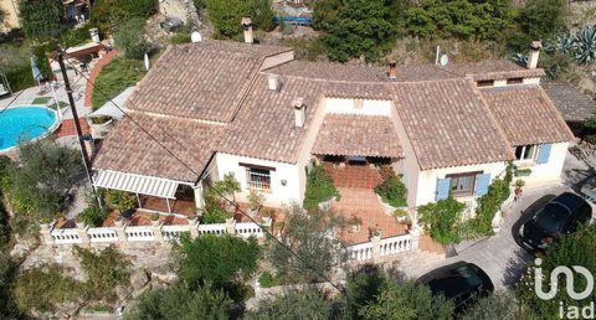 Picture of Home For Sale in Pierrefeu, Provence-Alpes-Cote d'Azur, France
