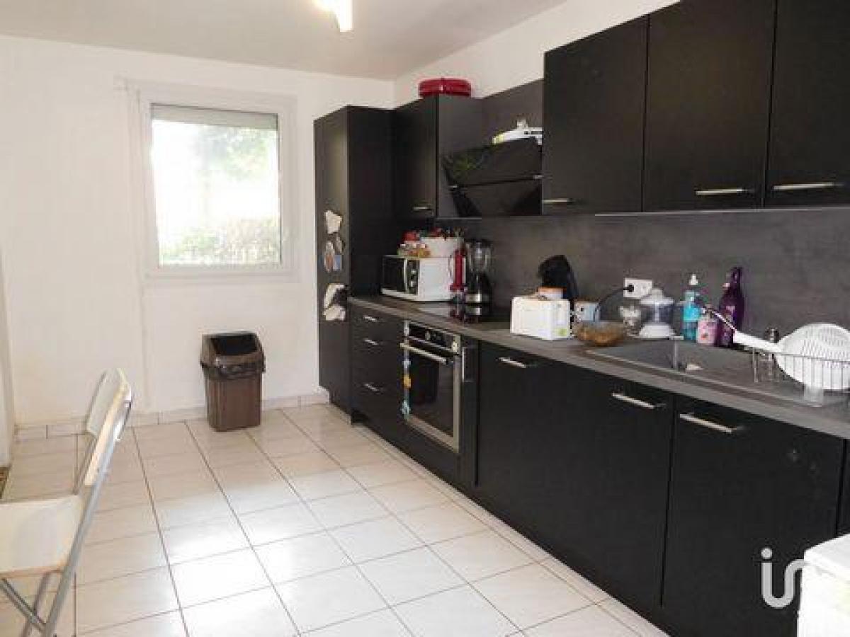 Picture of Condo For Sale in Les Mureaux, Picardie, France