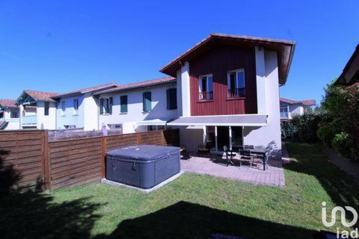 Picture of Home For Sale in Angresse, Aquitaine, France