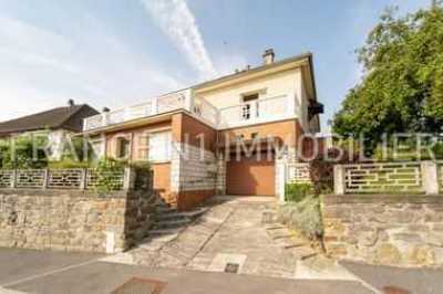 Home For Sale in Soissons, France