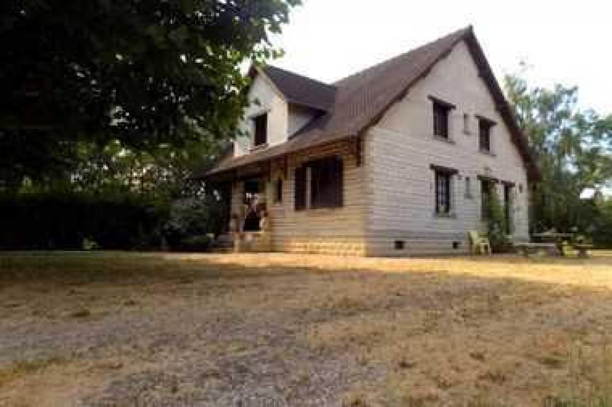 Picture of Home For Sale in Soissons, Picardie, France