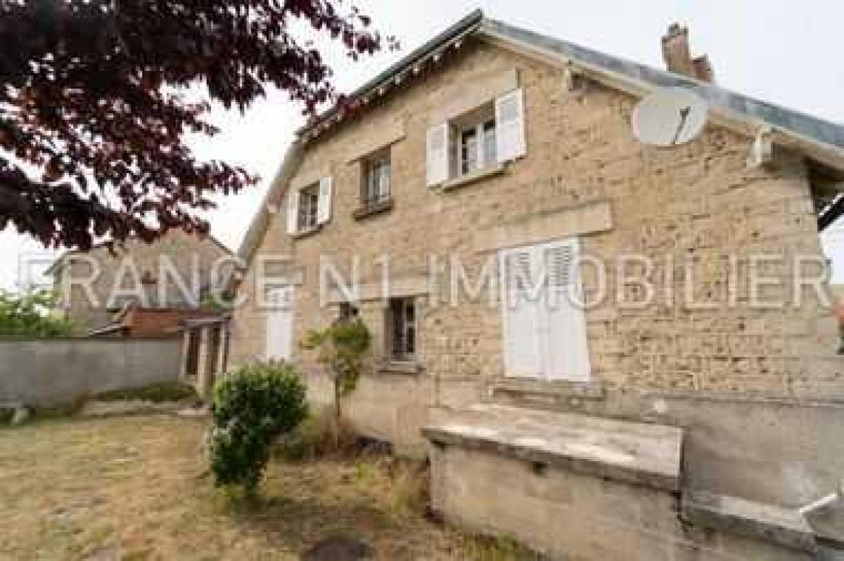 Picture of Home For Sale in Soissons, Picardie, France