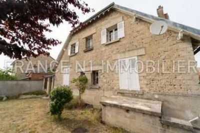 Home For Sale in Soissons, France