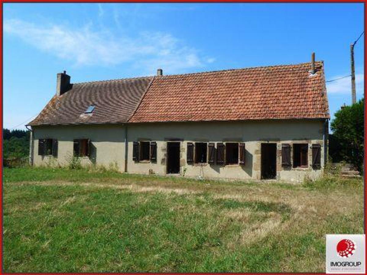 Picture of Home For Sale in Lapalisse, Auvergne, France