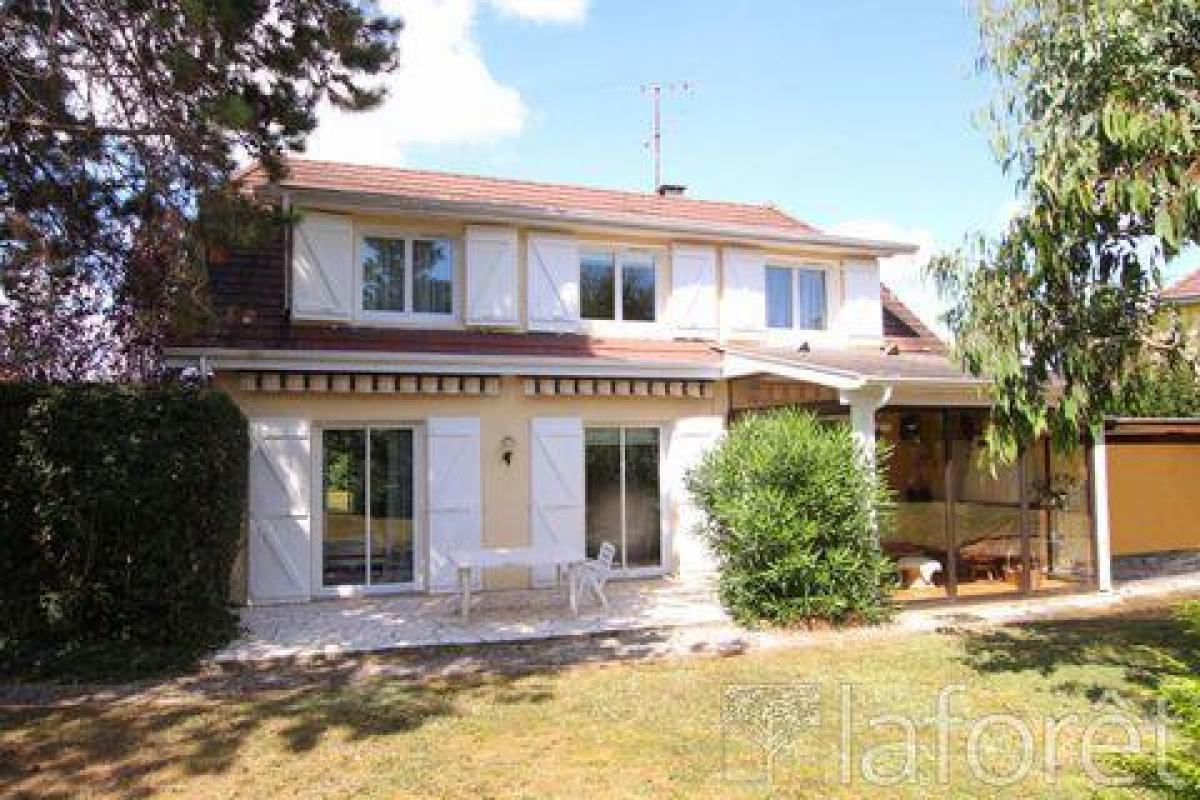 Picture of Home For Sale in Orthez, Aquitaine, France