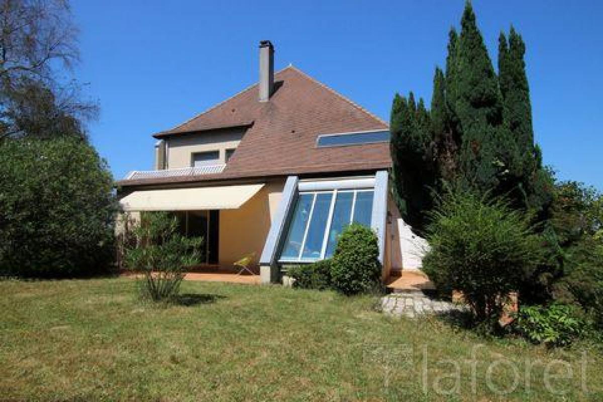 Picture of Home For Sale in Orthez, Aquitaine, France