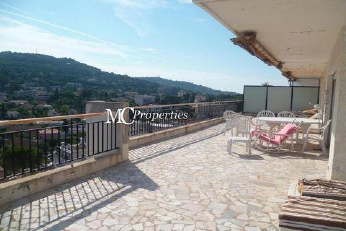 Picture of Home For Sale in Le Cannet, Cote d'Azur, France