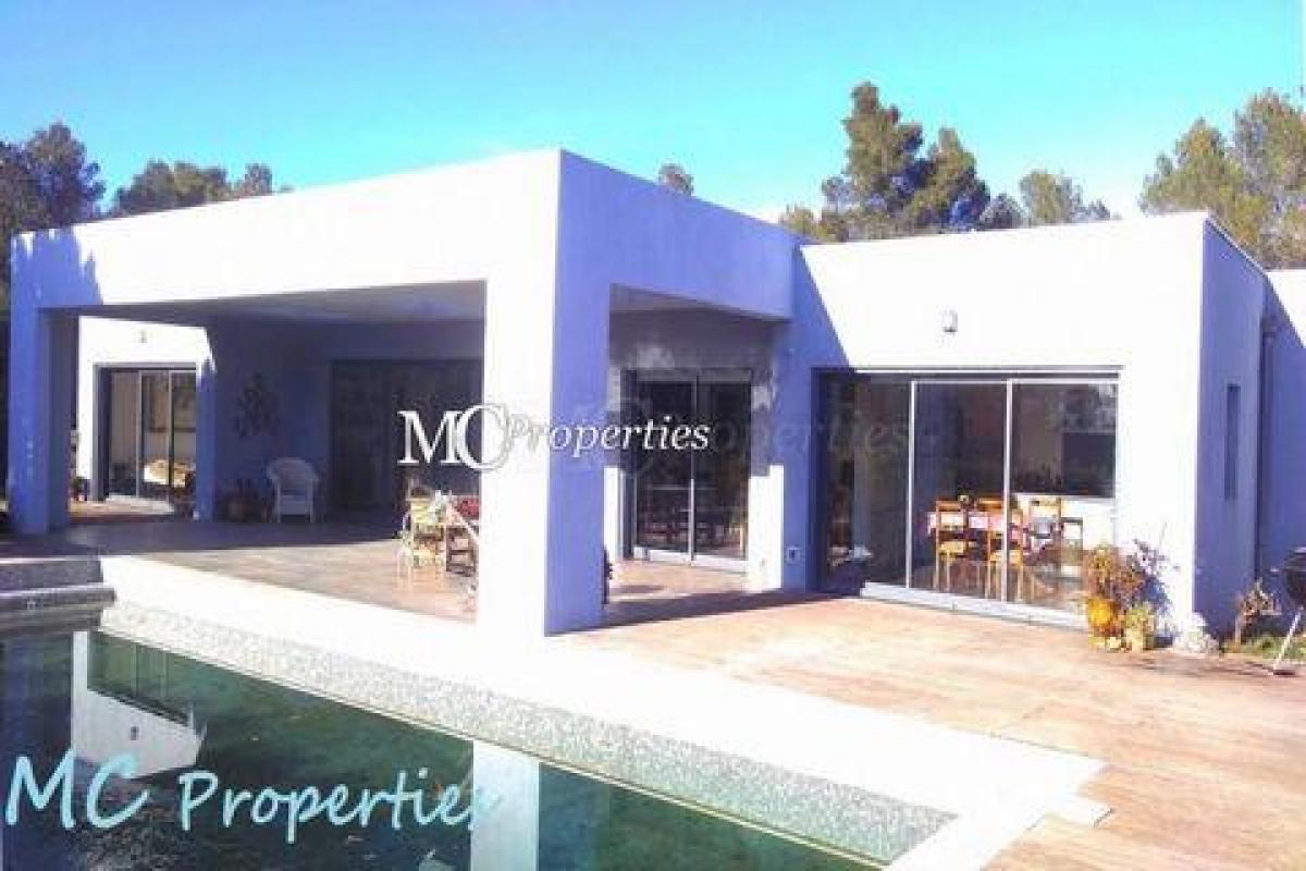 Picture of Home For Sale in La Motte, Cote d'Azur, France