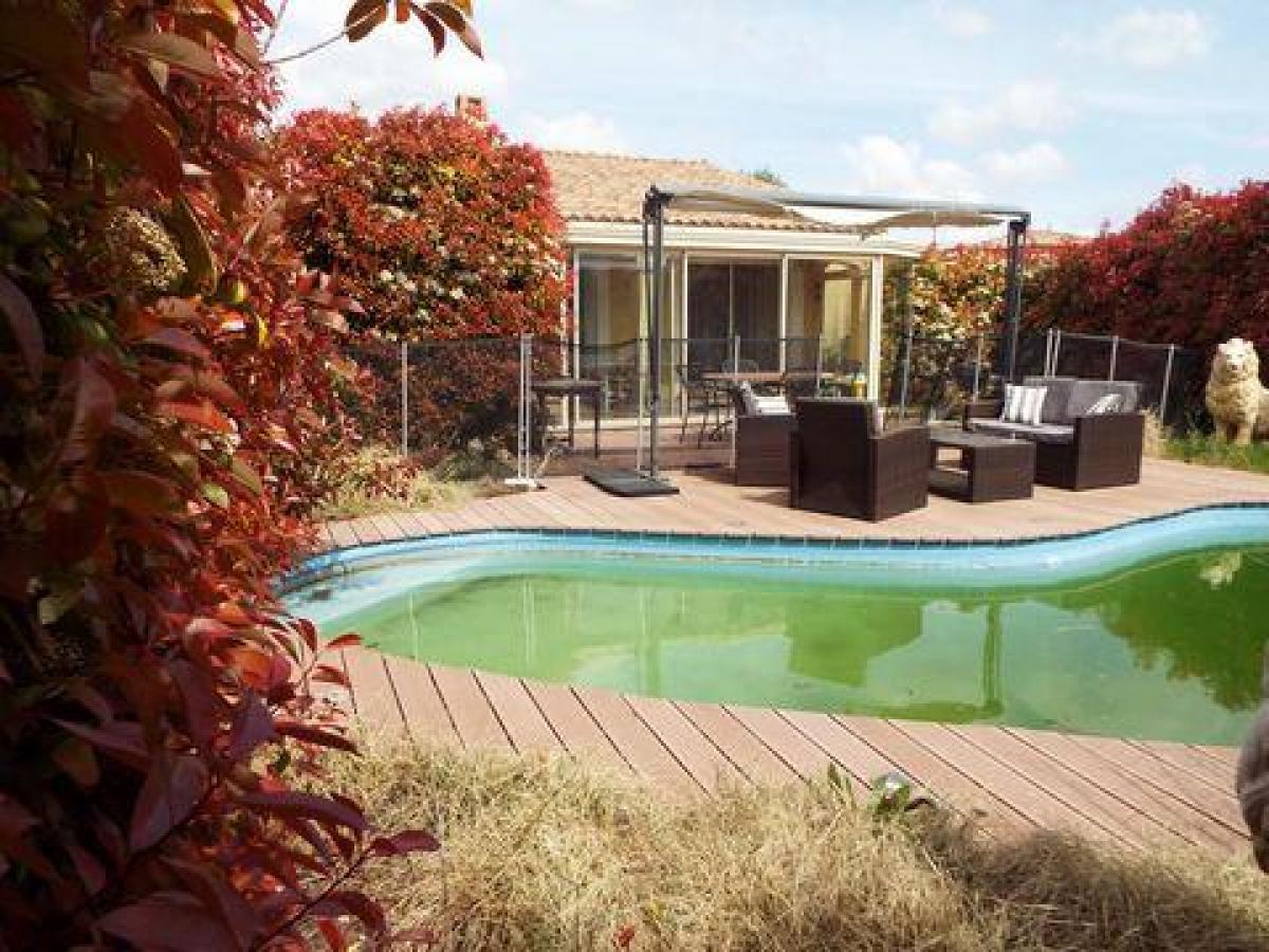 Picture of Home For Sale in Nimes, Languedoc Roussillon, France