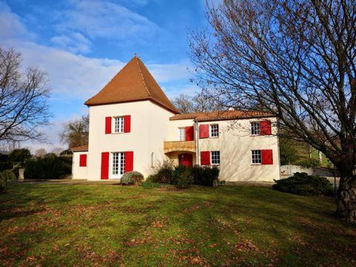 Picture of Home For Sale in Tonneins, Aquitaine, France