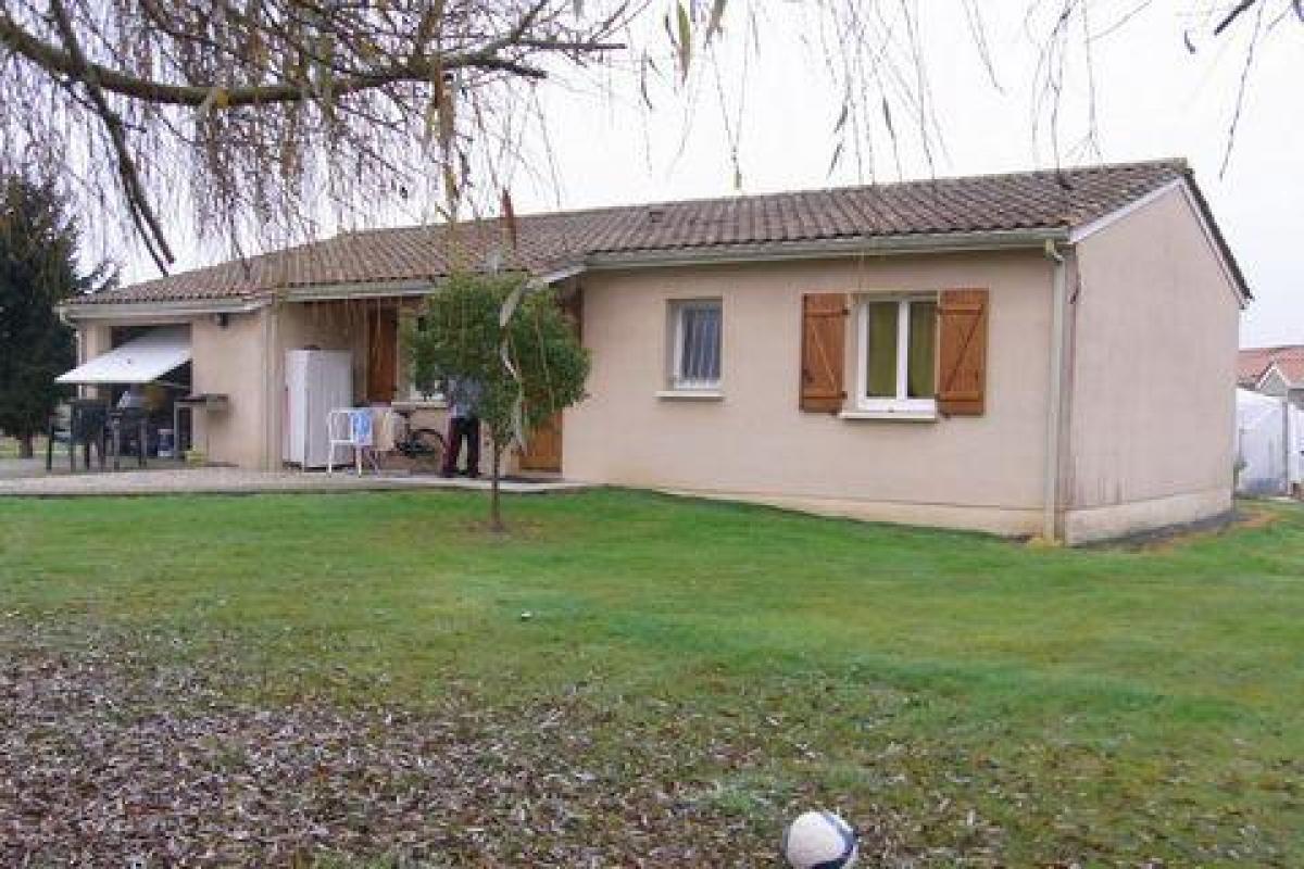 Picture of Home For Sale in Marmande, Aquitaine, France