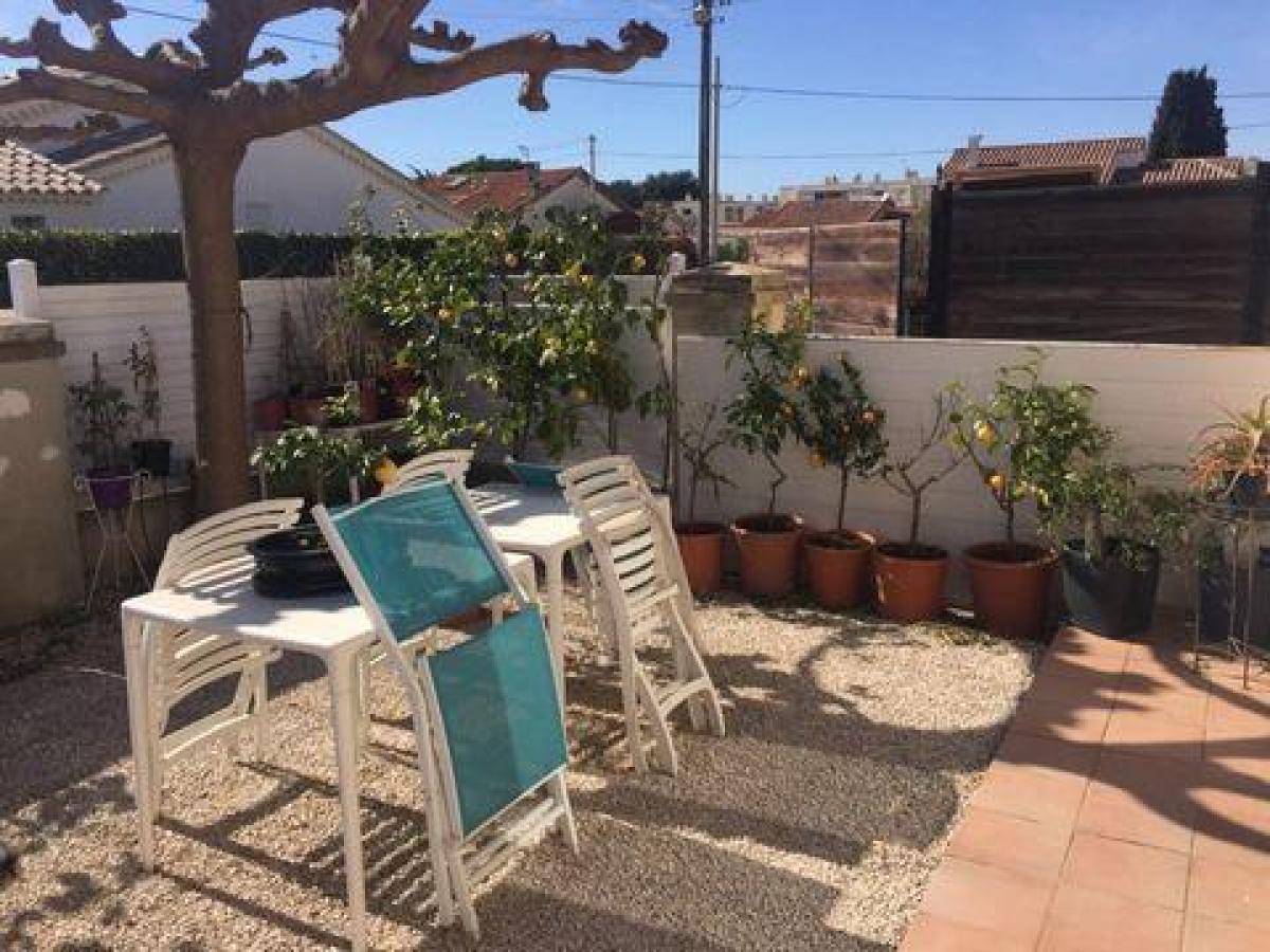 Picture of Home For Sale in SIX FOURS LES PLAGES, Cote d'Azur, France