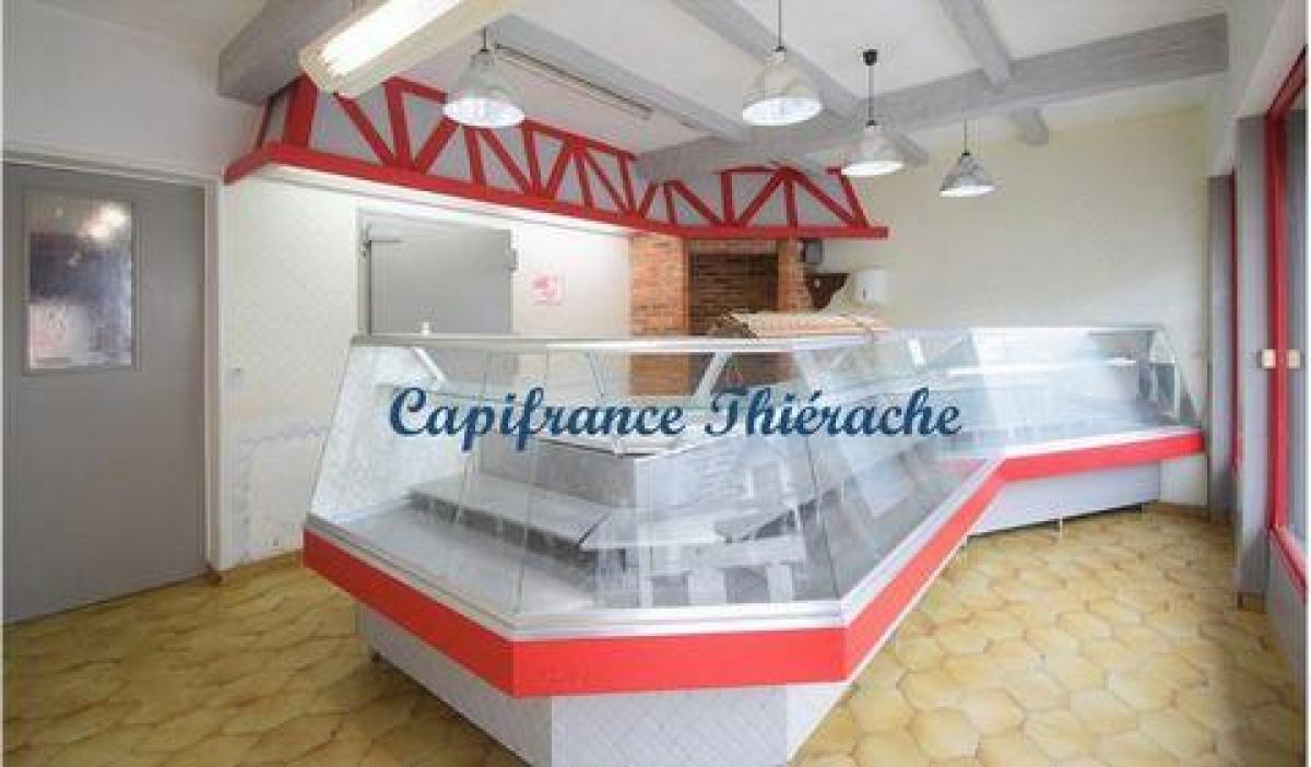 Picture of Office For Sale in Montcornet, Picardie, France