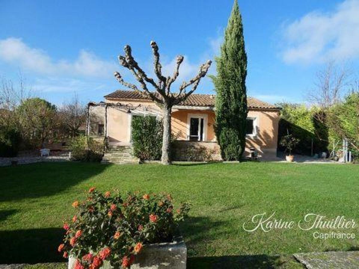 Picture of Home For Sale in Velleron, Provence-Alpes-Cote d'Azur, France