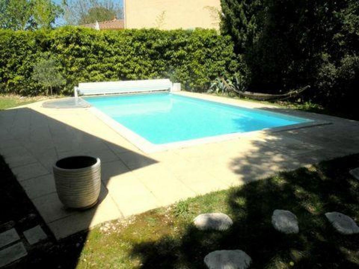 Picture of Home For Sale in Uzes, Languedoc Roussillon, France