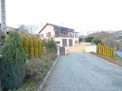Home For Sale in Belleville, France