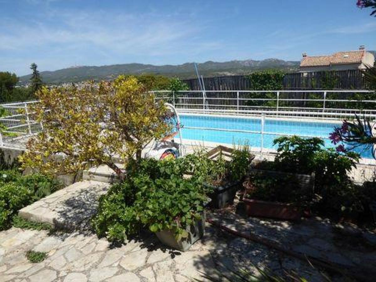 Picture of Home For Sale in Allauch, Provence-Alpes-Cote d'Azur, France