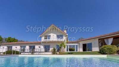 Home For Sale in Agen, France