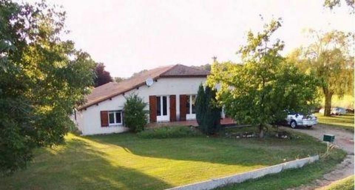 Picture of Home For Sale in Marmande, Aquitaine, France