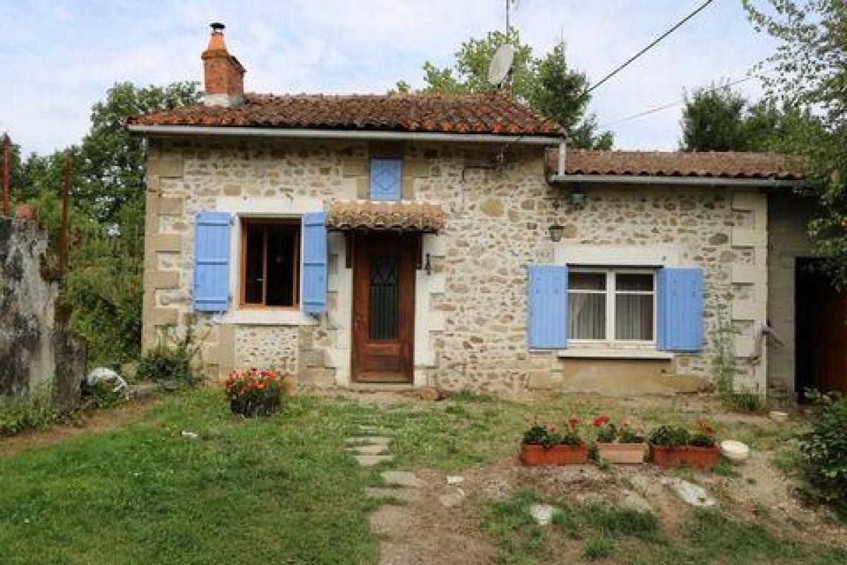 Picture of Home For Sale in Availles Limouzine, Poitou Charentes, France
