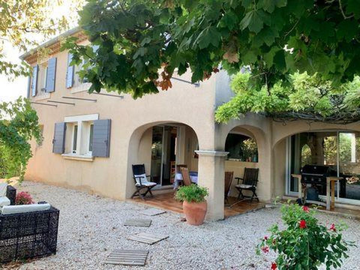 Picture of Home For Sale in Pertuis, Provence-Alpes-Cote d'Azur, France