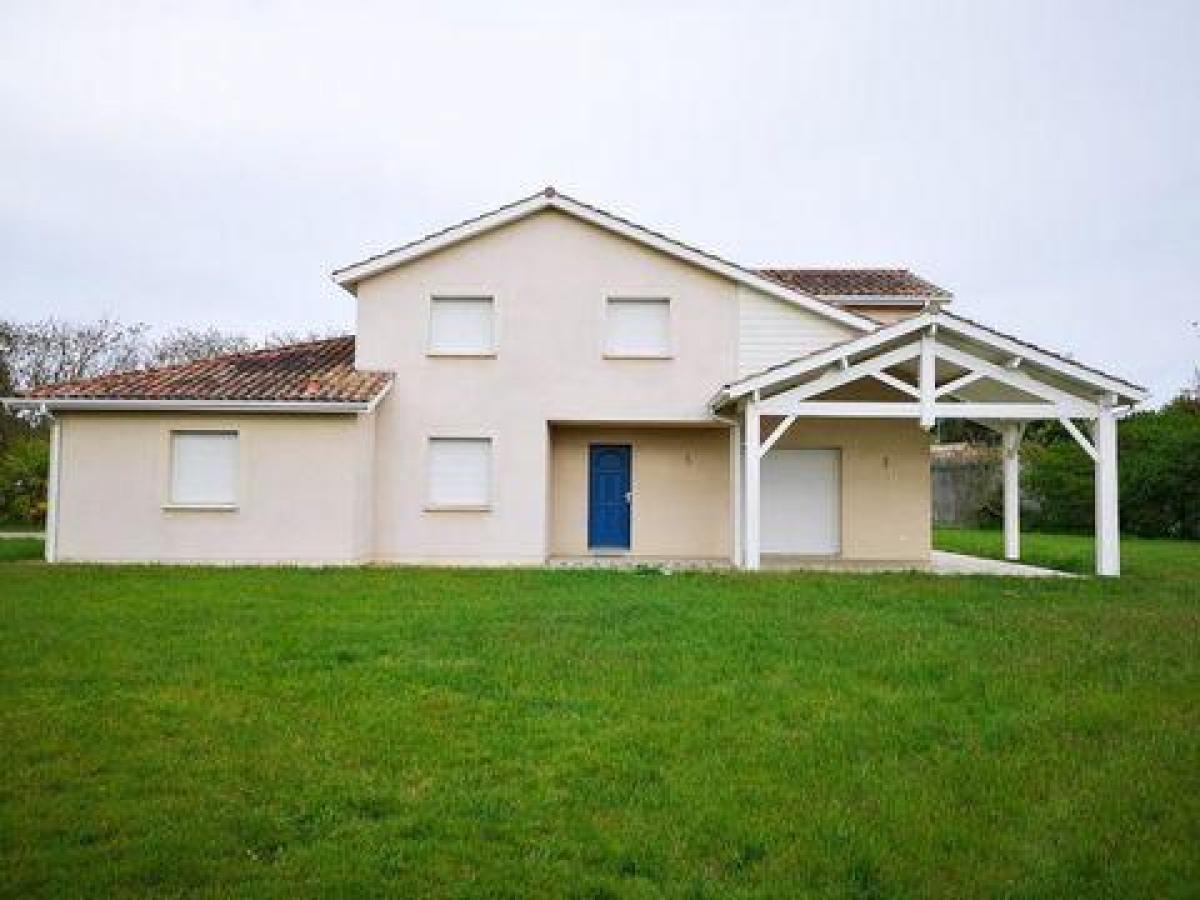 Picture of Home For Sale in Marmande, Aquitaine, France