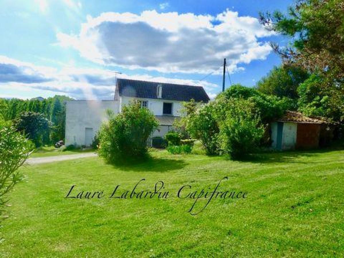 Picture of Home For Sale in Marmande, Aquitaine, France