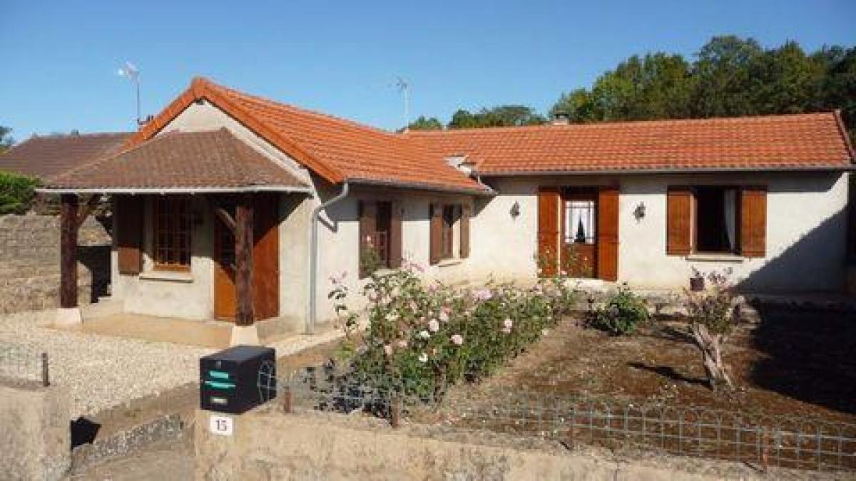 Picture of Home For Sale in Tournus, Bourgogne, France