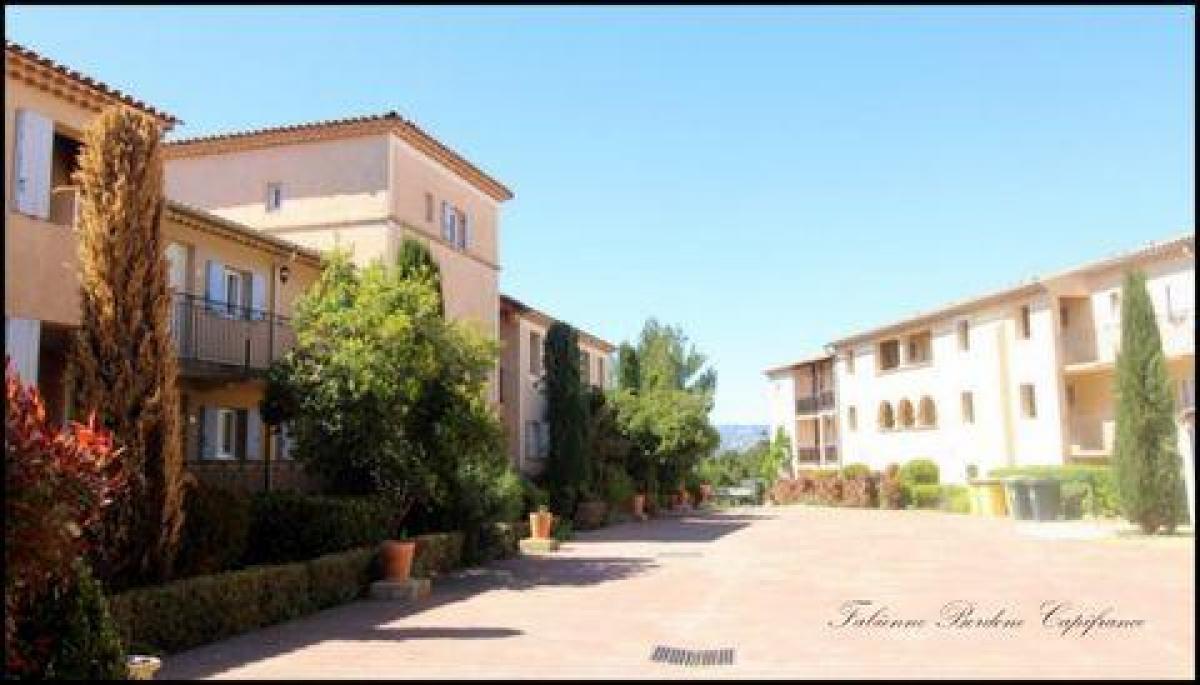 Picture of Condo For Sale in Mallemort, Provence-Alpes-Cote d'Azur, France