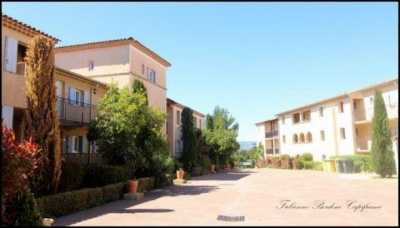 Condo For Sale in Mallemort, France
