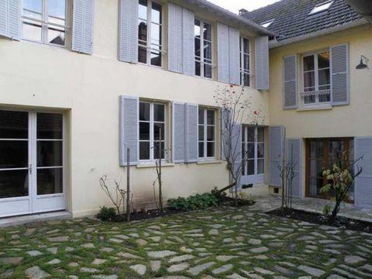 Picture of Home For Sale in Limours, Centre, France
