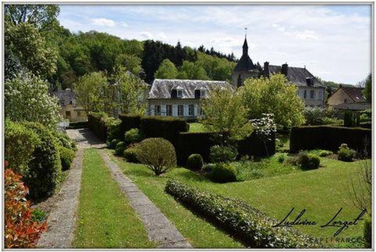Picture of Home For Sale in Laon, Picardie, France