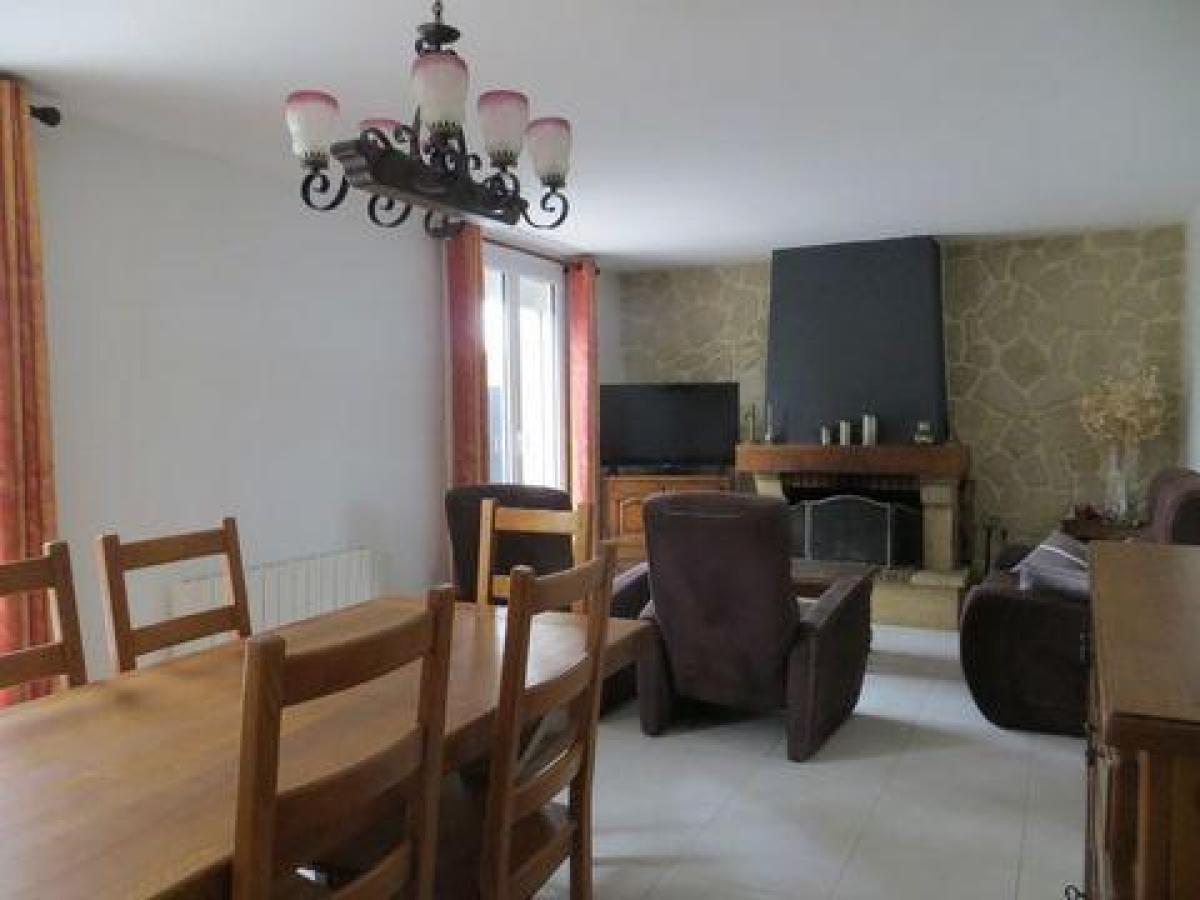 Picture of Home For Sale in Rambouillet, Picardie, France