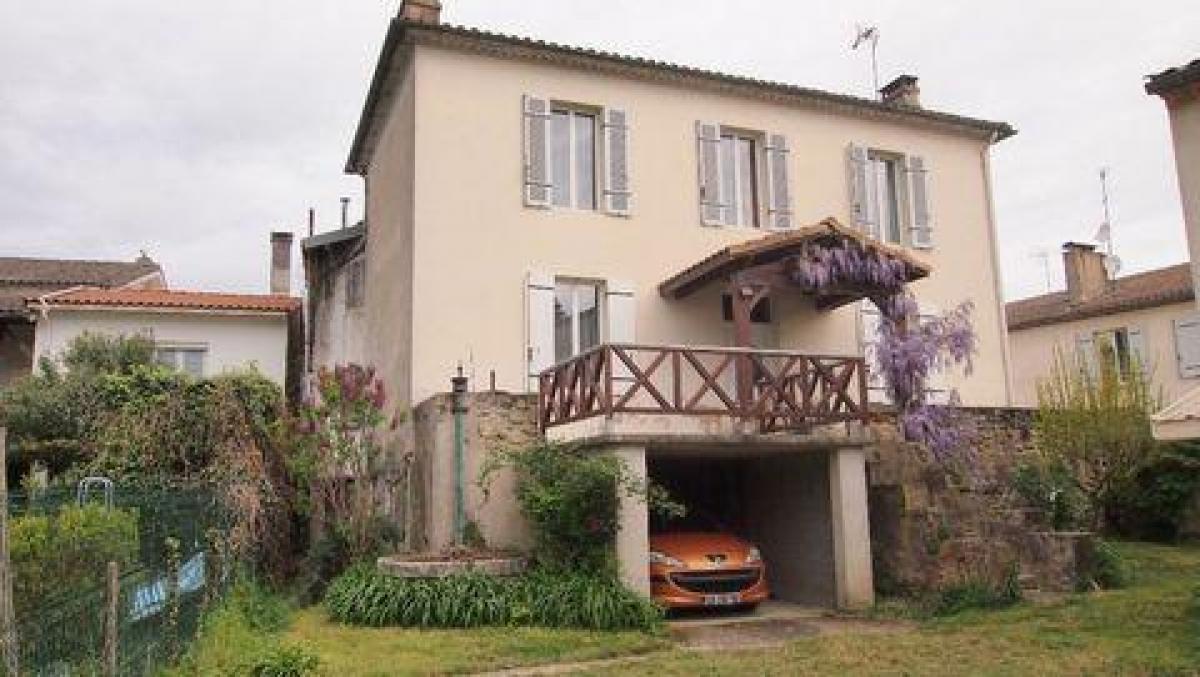 Picture of Home For Sale in Marmande, Aquitaine, France