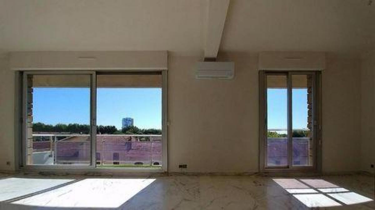 Picture of Condo For Sale in Arles, Provence-Alpes-Cote d'Azur, France