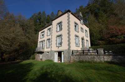 Home For Sale in Carhaix Plouguer, France